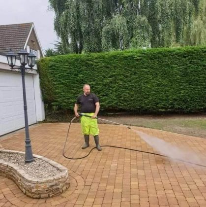 clarkes exterior cleaning - image 1